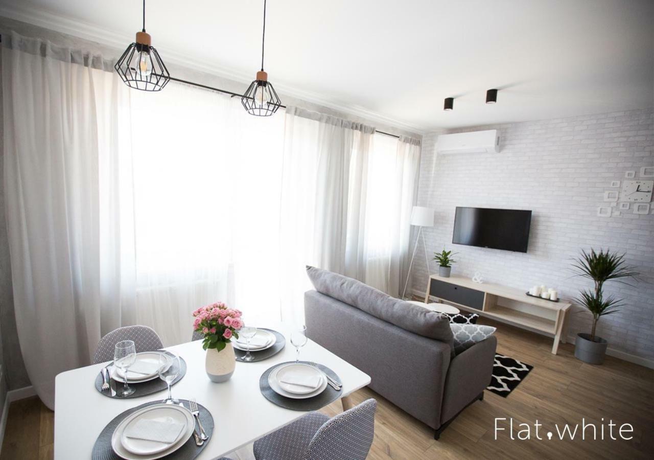 Apartamenty Flat White Zamkowa 4-6 Зелёна-Гура Экстерьер фото