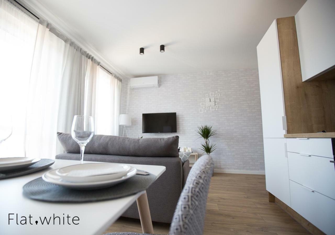 Apartamenty Flat White Zamkowa 4-6 Зелёна-Гура Экстерьер фото