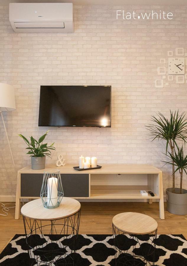 Apartamenty Flat White Zamkowa 4-6 Зелёна-Гура Экстерьер фото